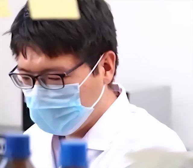 exness外汇官网平台史上最贵!原版爱马仕柏金包以7200万元天价成交